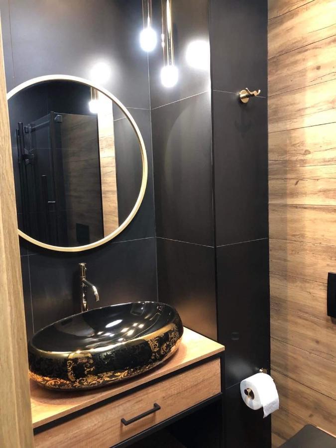 Black Diamond 18 Apartment Paslek
